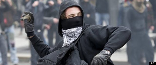 Protesters interrupt Plan Nord convention in Montreal