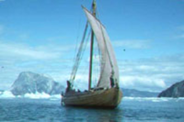 Les Vikings abandonnent la colonie de Vinland sur la côte est de l'Amérique du Nord.