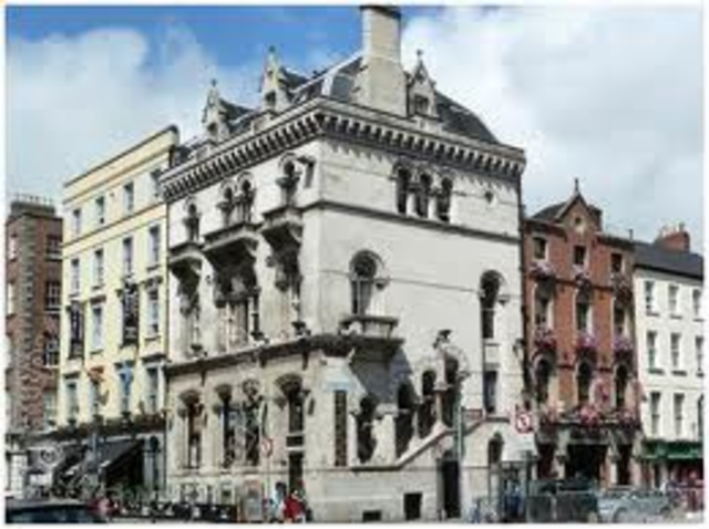 fondation de la ville de Dublin en Irlande par les colons vikings Danois