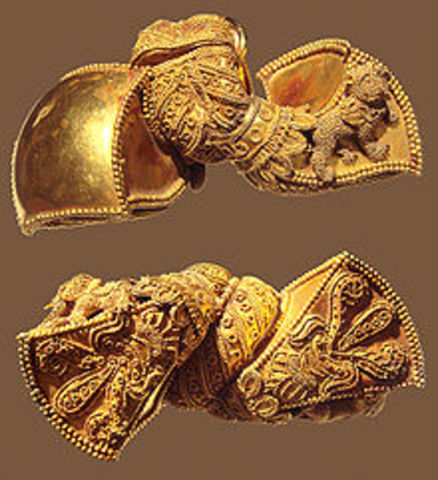 Asian jewellery 3000 BC