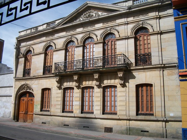 SE FUNDA KOPP Y CASTELLO