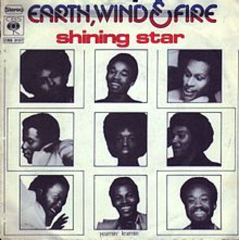 "Shining Star" par "Earth Wind and Fire" est devenu numero un au hit-parade.
