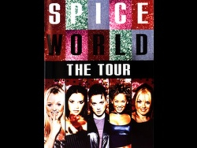 "The Spice World Tour"  commence à Dublin.