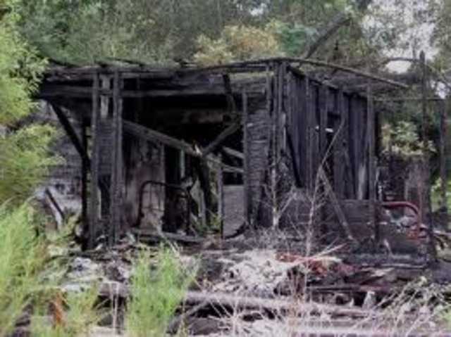 全木屋都被烧掉