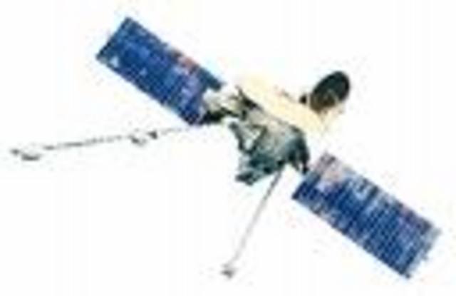 symcon 2, el satelite de comunicaciones y el primer robot insdustrial