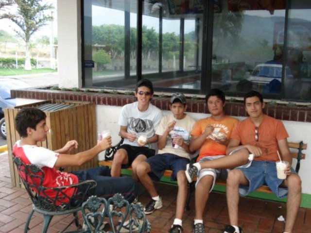 Cumpleaños Irtra Reu