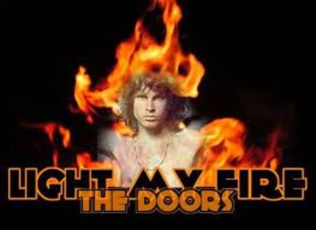 Light my fire par le Doors est sorti en août, 1966.
