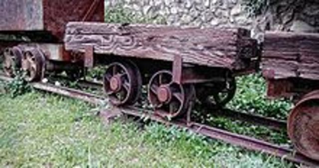 construccion del primer ferrocarril