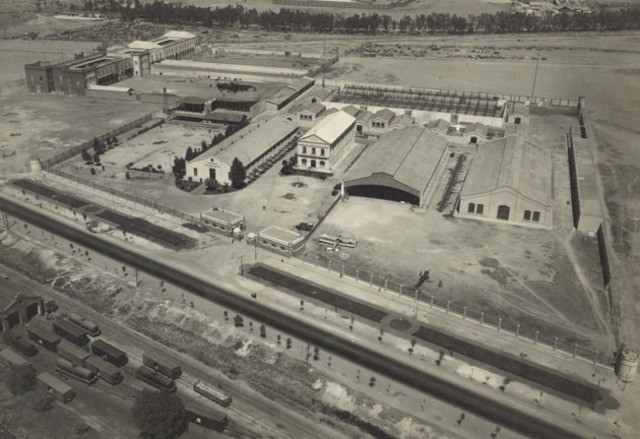 Primer fábrica  de aviones.