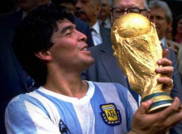 DIEGO ARMANDO MARADONNA