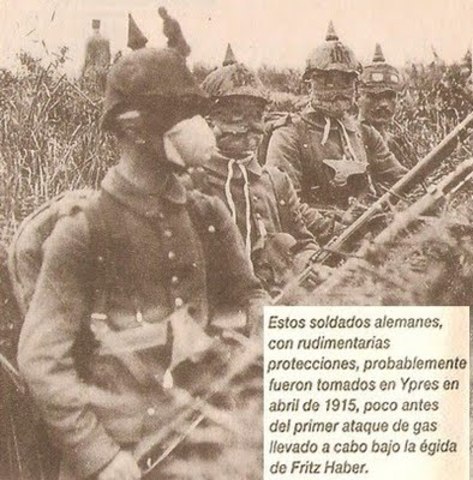Los alemanes usan gases asfixiantes en Ypres.