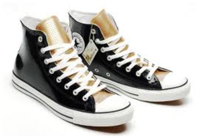 Berkley tuvo sus primer zapatos de chuck taylor