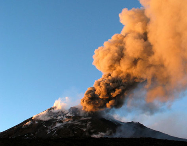 Erupcion Volcan Etna