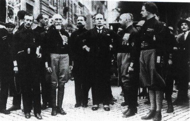 The Fascist Grand Council gets rid of Benito Mussolini