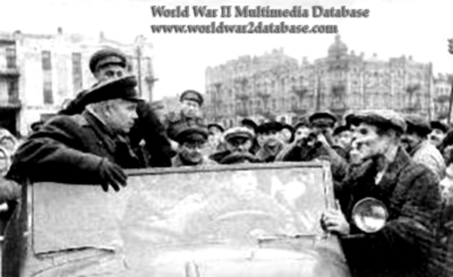 The Soviet Union Liberates Kiev