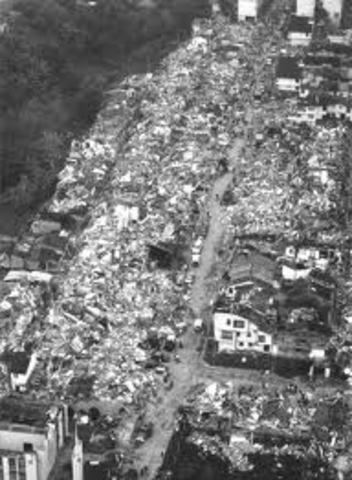 Earthquake hits Armenia, 2000+ dead, 3000 missing & 1/4 mil homeless