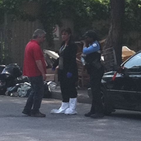 Building janitor finds body in suitcase behind Decarie boulevard apartment building