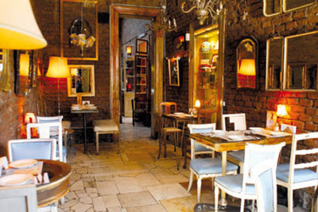 La estética antigua constituye el principio y la base de la estética europea.