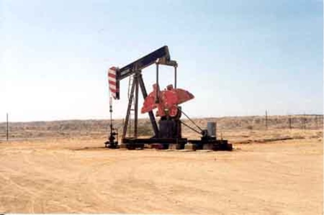 Perforacion del 1er Pozo de Petroleo