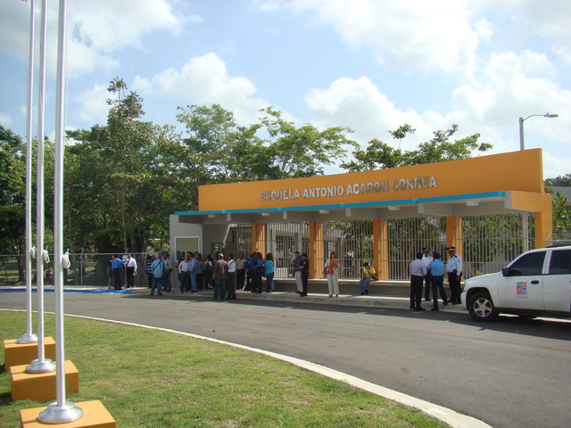Inauguracion de la escuela