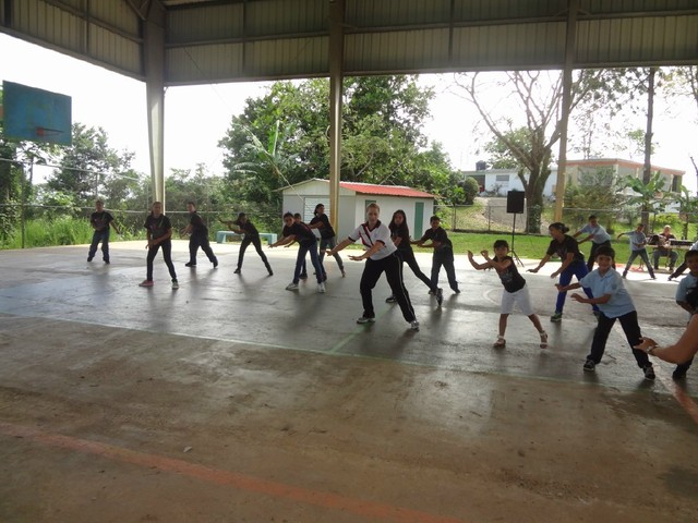 Aeróbicos para Padres y Estudiantes