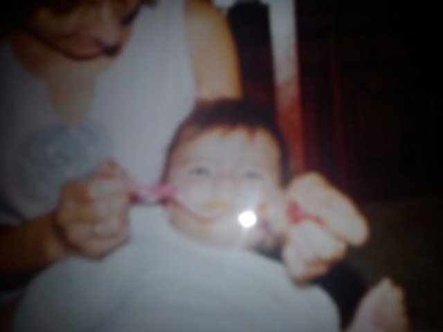 con un añito era muy comilona