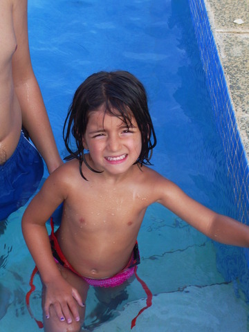 con 5 añitos ya sabía nadar