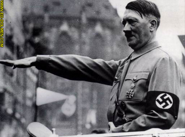 Hitler es nombrado canciller.