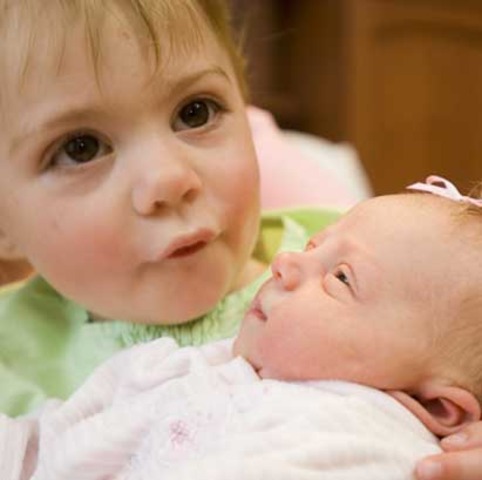 Mi hermana menor nace.