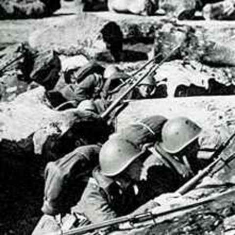 Italia invade Albania