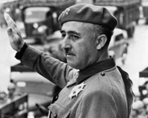 Gil Robles nombra a Francisco Franco, jefe del Estado Mayor