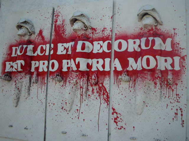 Wilfrid Owen Poem - "Dulce Et Decorum Est"