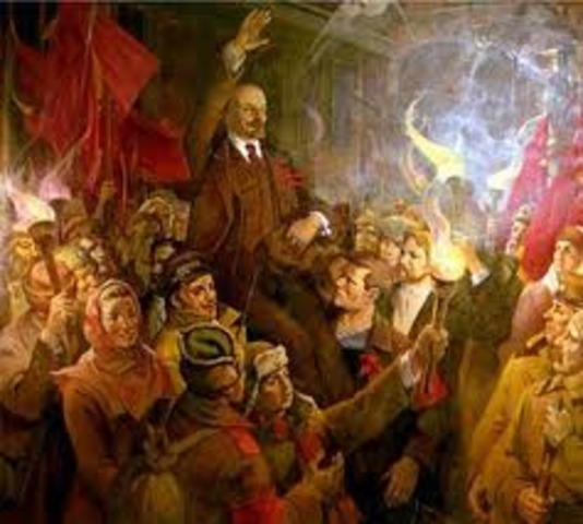 Lenin entra en Petrogrado