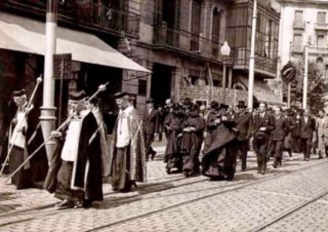 El gobierno proclama la libertad religiosa