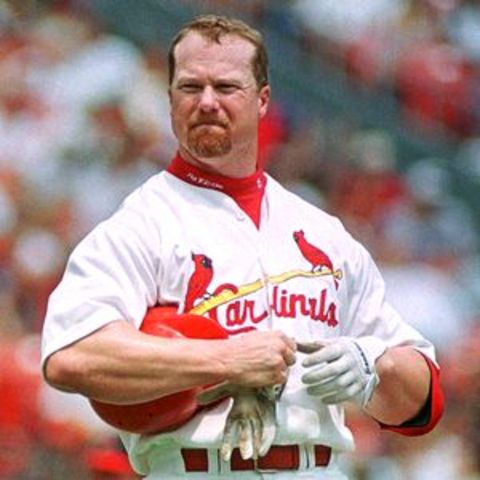 MLB McGwire breaks homerun record