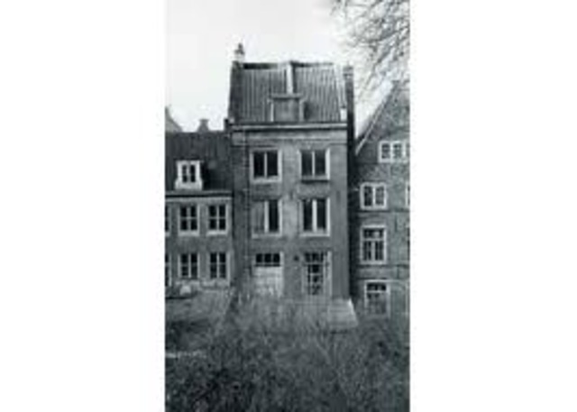 The Franks Go Into Hiding