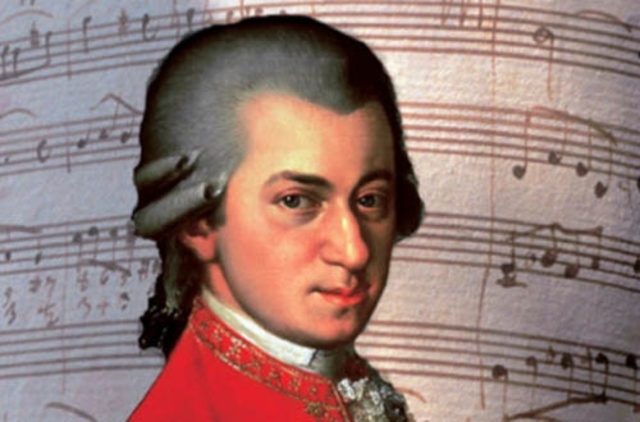 Enferma y se dedica a escribir partituras