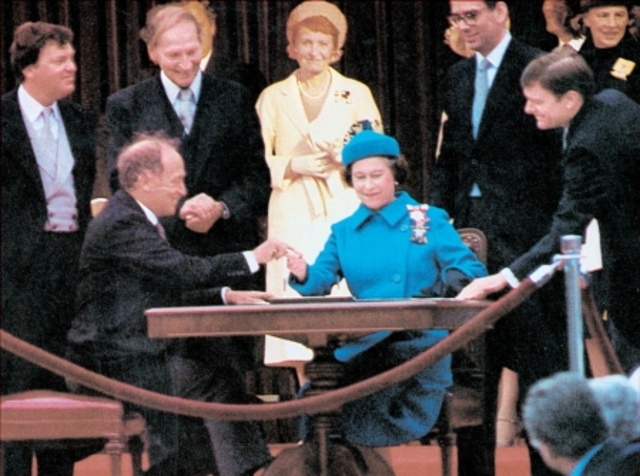 Le rapatriement de la constitution