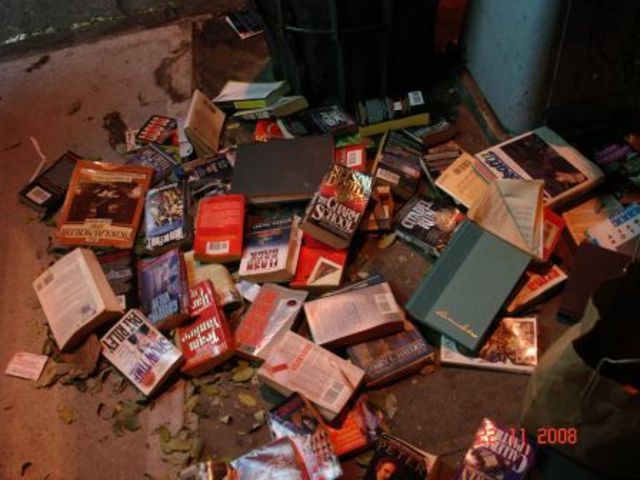 Chicago school students destroy non-English textbooks