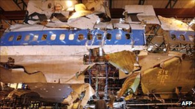 US bombs Libyan military facilities