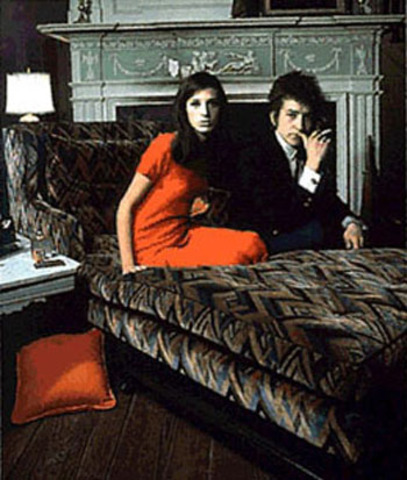 "Hush! Bob Dylan is wed."