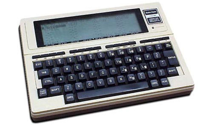 TRS-80 Model 100 portable PC