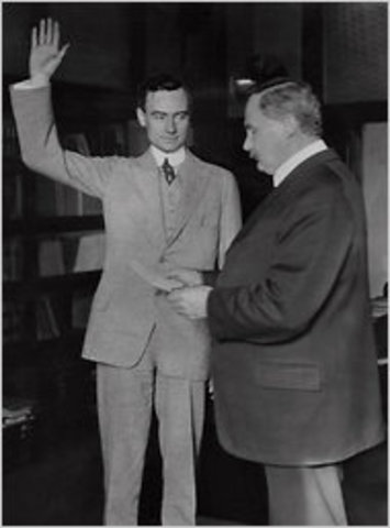 Mayor of New York Adopts Dewey System of Progressive Education