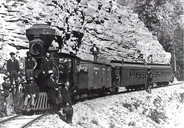 First ET&WNC Railroad train in to Hampton