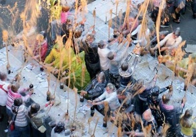 Most Mentos in soda fountains