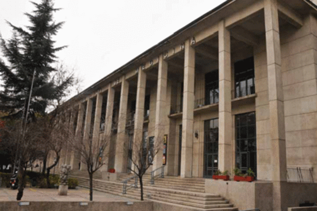 Creación oficial de la Fac. de Medicina