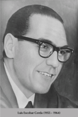 Luis Escobar Cerda asume como Decano