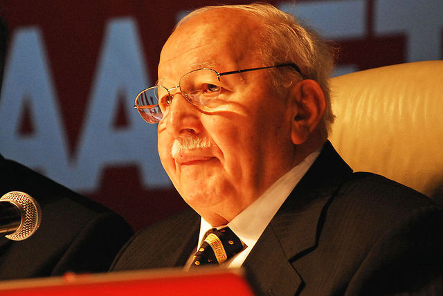 Erbakan met leaders of religious sects