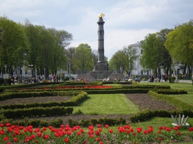 Монумент Слави