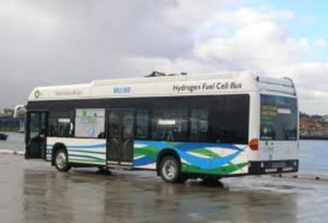 Chicago adds hydrogen cell buses to mass transit
